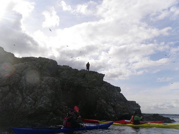 8_Greg su uno scoglio